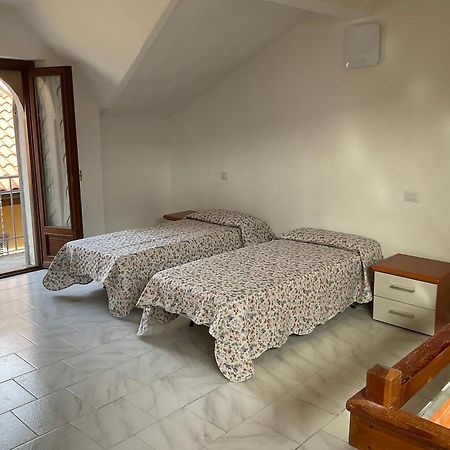 Casa Vacanze Scent Of Roses Βερμπάνια Εξωτερικό φωτογραφία